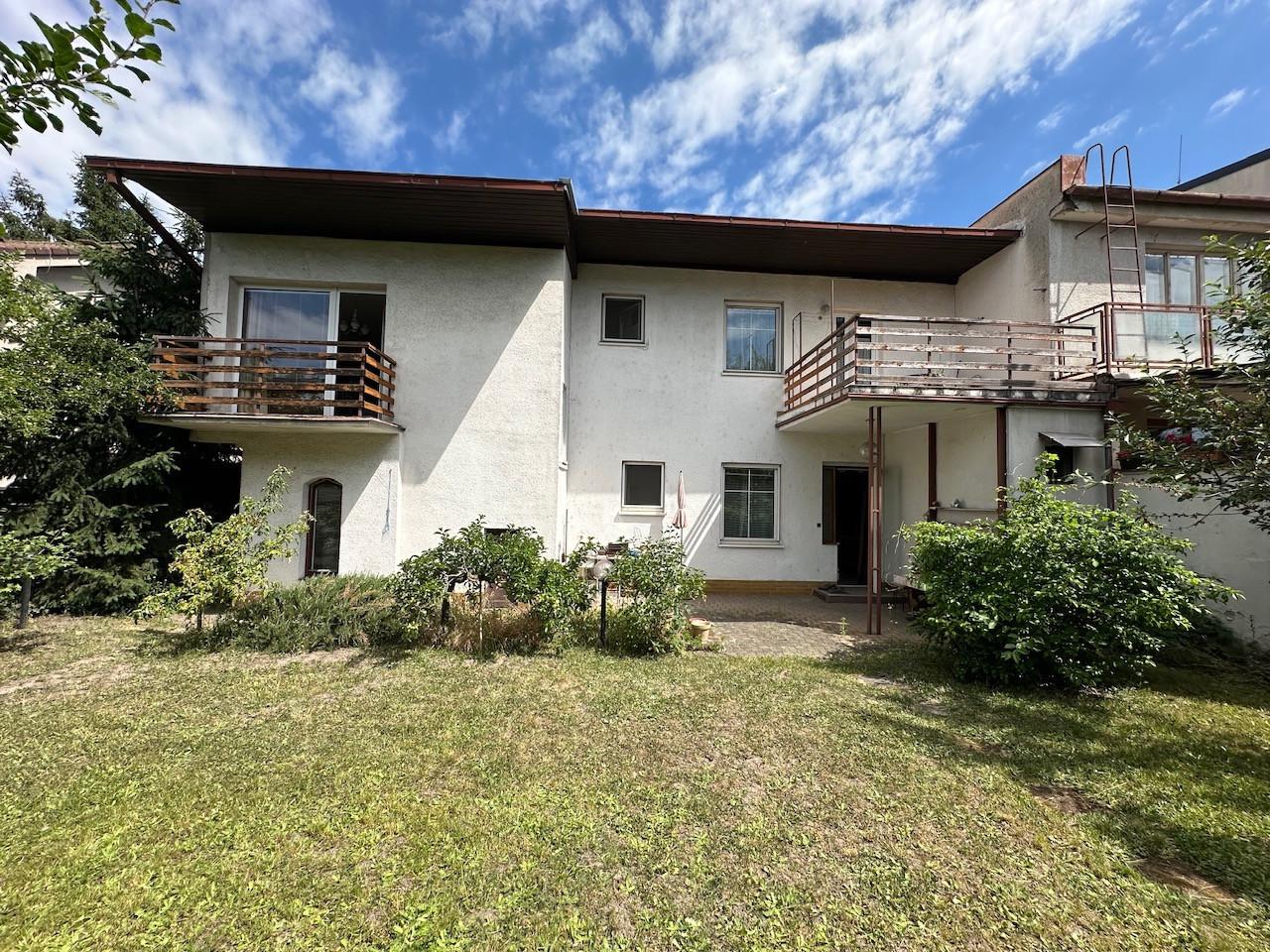 Dom, ktorý si nekupujete pre to, aký je dnes. Kupujete si ho pre to, kde je – Patrónka, ul. Západný rad, Bratislava - Staré Mesto