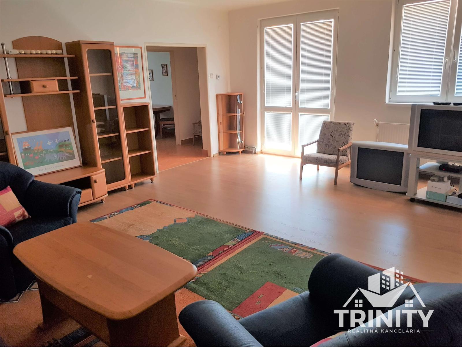 NA predaj 3-izbový tehlový byt priamo v centre mesta Nové Zámky