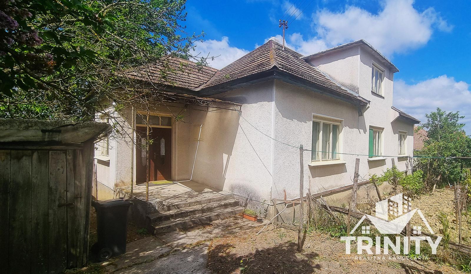 Výhradne - Na predaj 4-izbový tehlový rodinný dom v obci Dubník – fotka 2