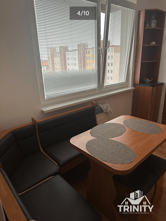 Na prenájom zariadený 3-izbový byt s balkónom v meste Šurany – fotka 2