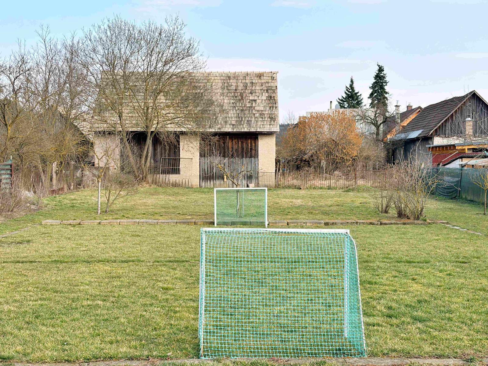 ViP. Pozemok 1000+ m² Sliač | Ticho, súkromie, skvelá cena – fotka 2