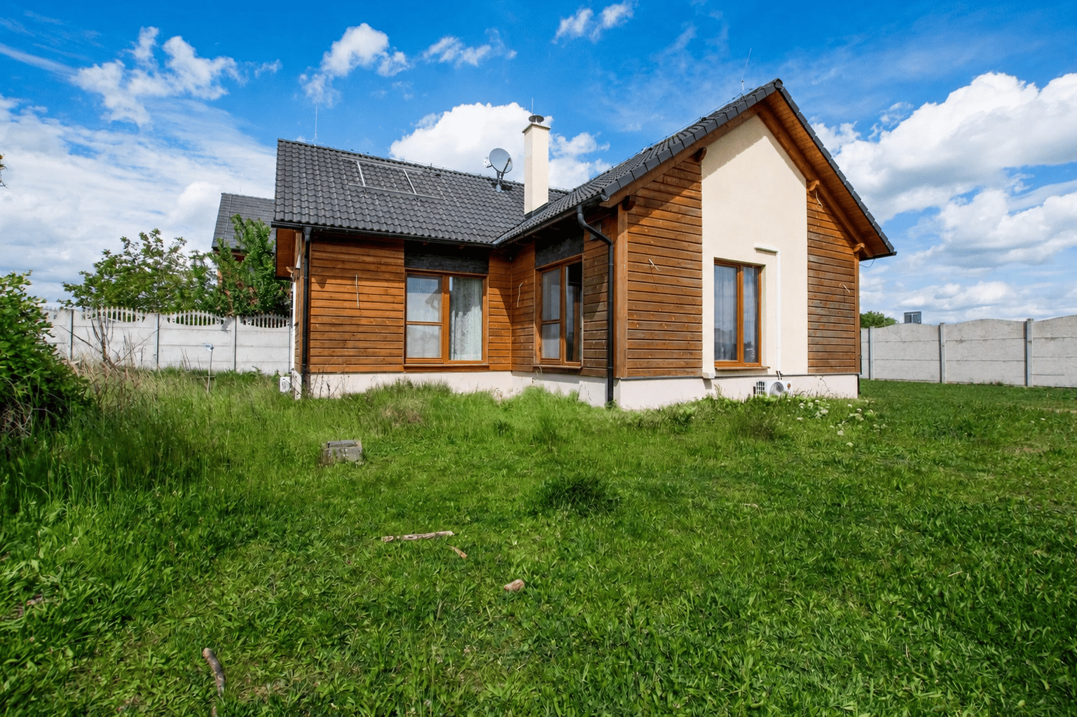 Na predaj 5-izbový dom s galériou a priestorom na podnikanie – fotka 2