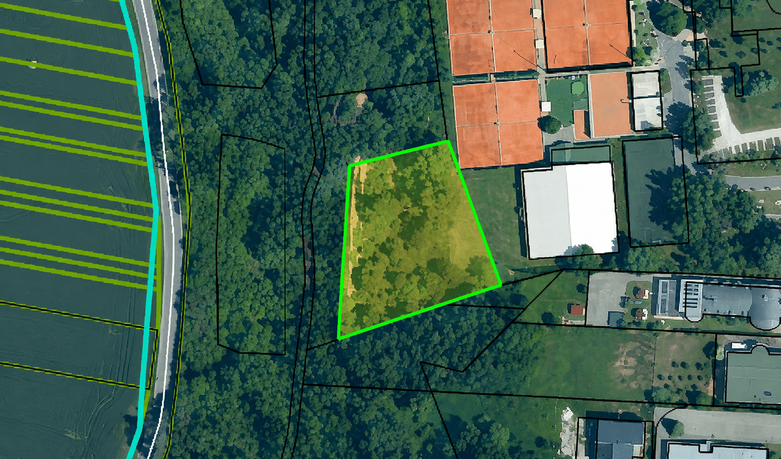 NA PREDAJ! Pozemok v Piešťanoch - 3 868m²