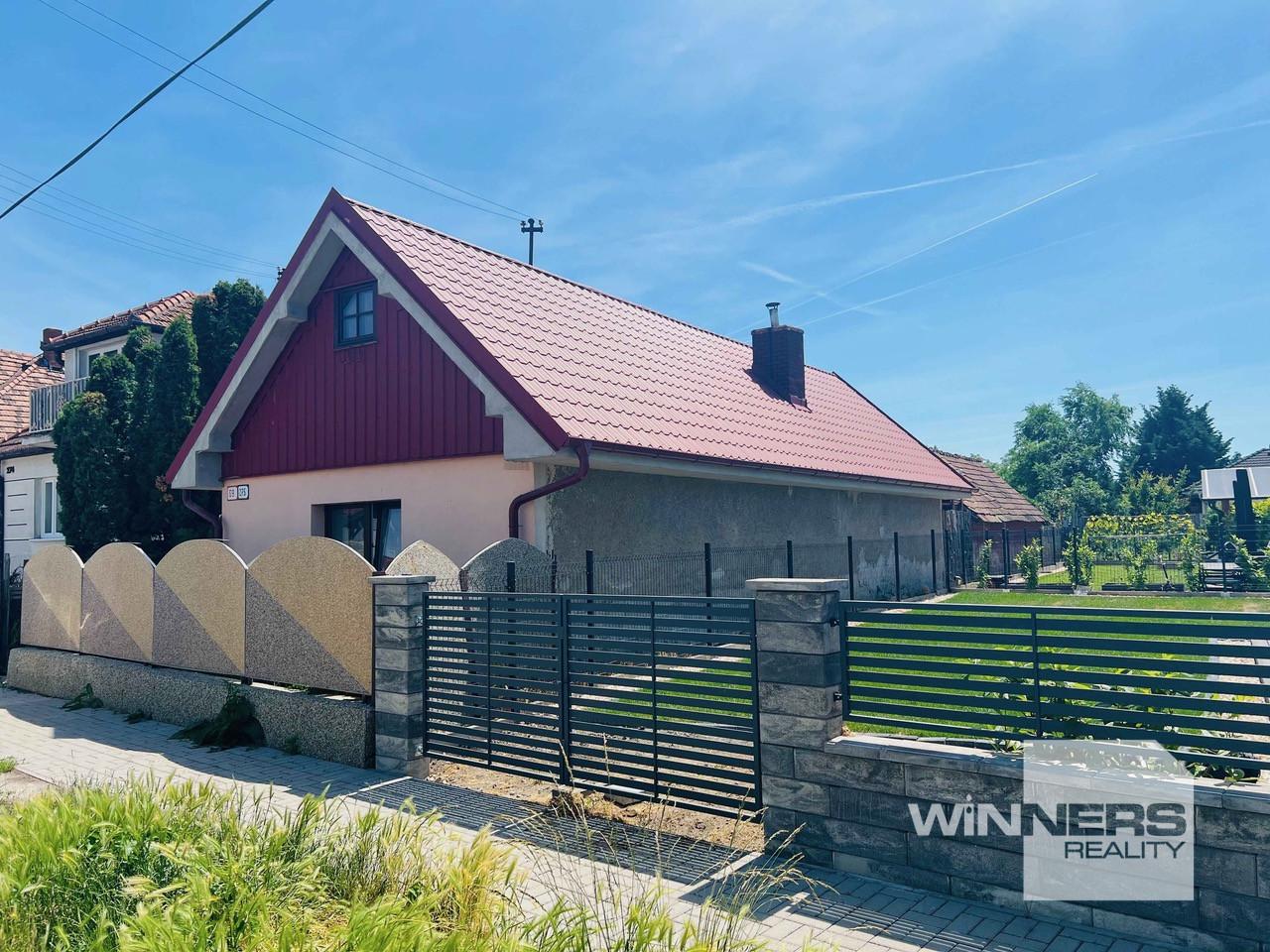 ZNÍŽENÁ CENA ! Na predaj rodinný dom, 493 m2, Školská ulica, Zemianska Olča, okres Komárno – fotka 2