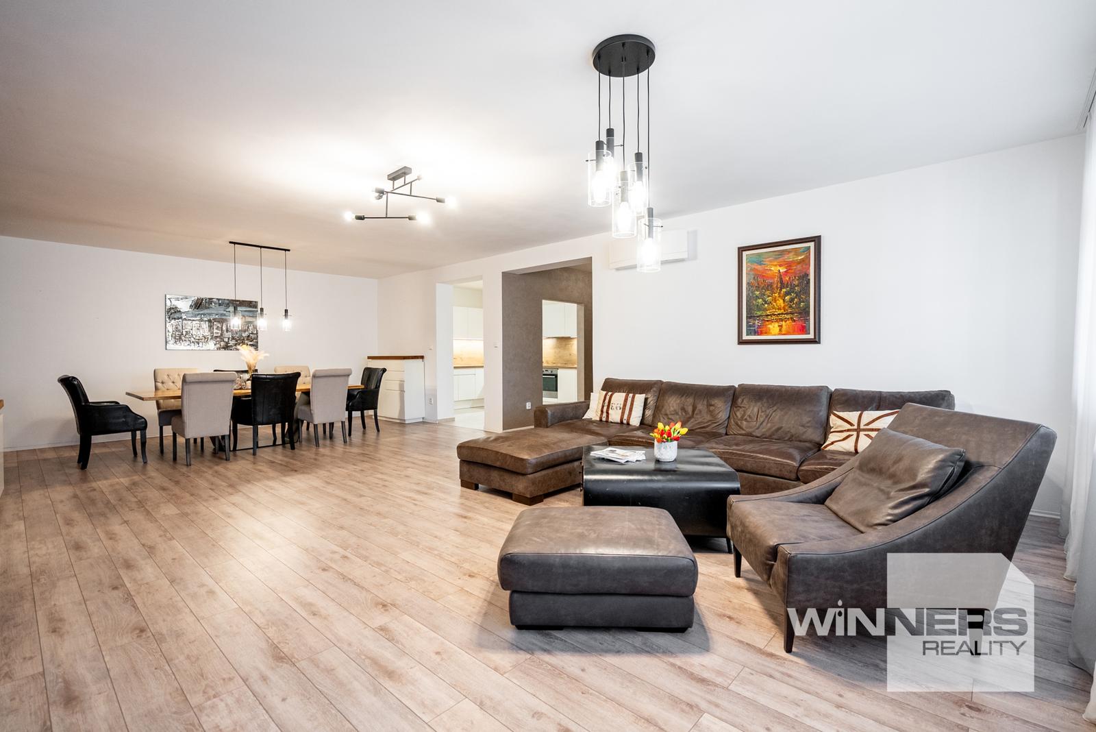 NA PREDAJ veľkometrážny 4-izbový byt 166,94 m² s parkovacím státím a 2 loggiami – Zámocká ulica