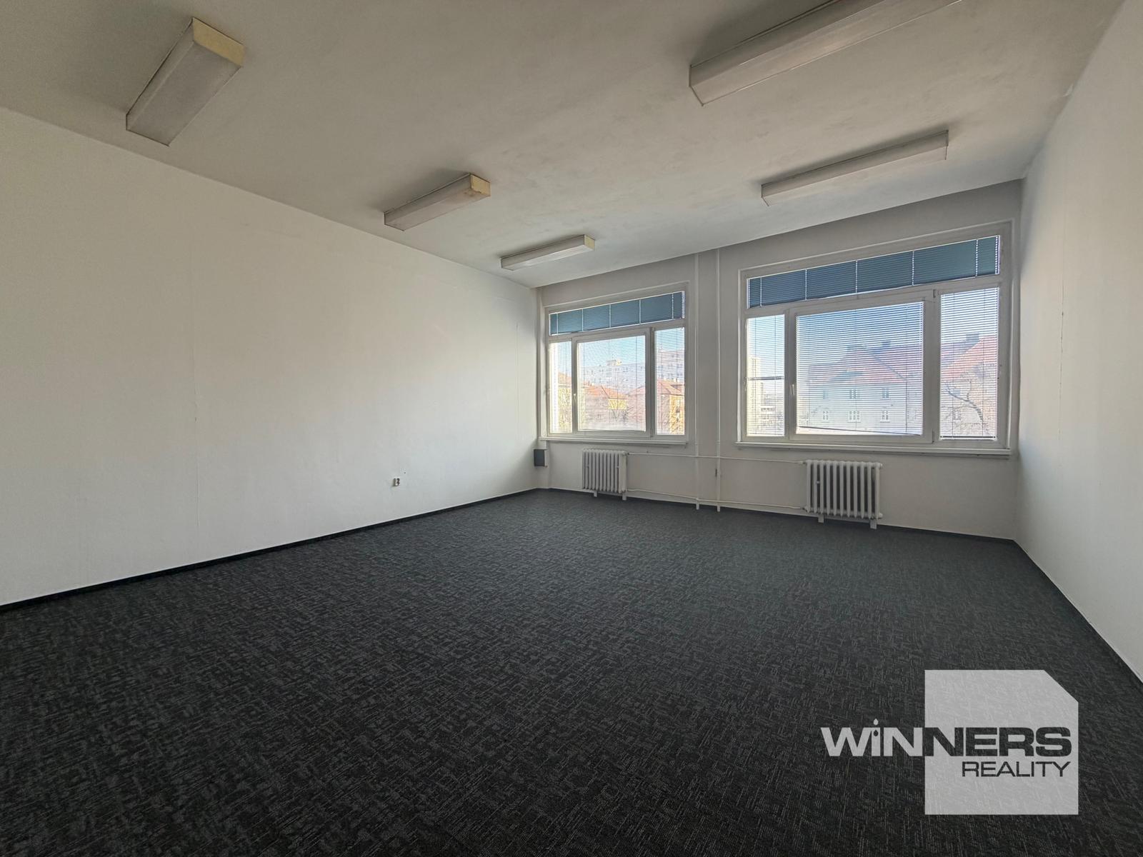 Exkluzívne Vám ponúkame na prenájom nebytové priestory o výmere od 17,88 m2 do 200 m2 v business centre LETNÁ 40 v Košiciach.