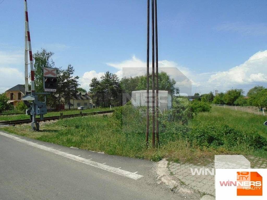 Exkluzívne Vám ponúkame na predaj pozemok na Maloveskej ulici – fotka 2