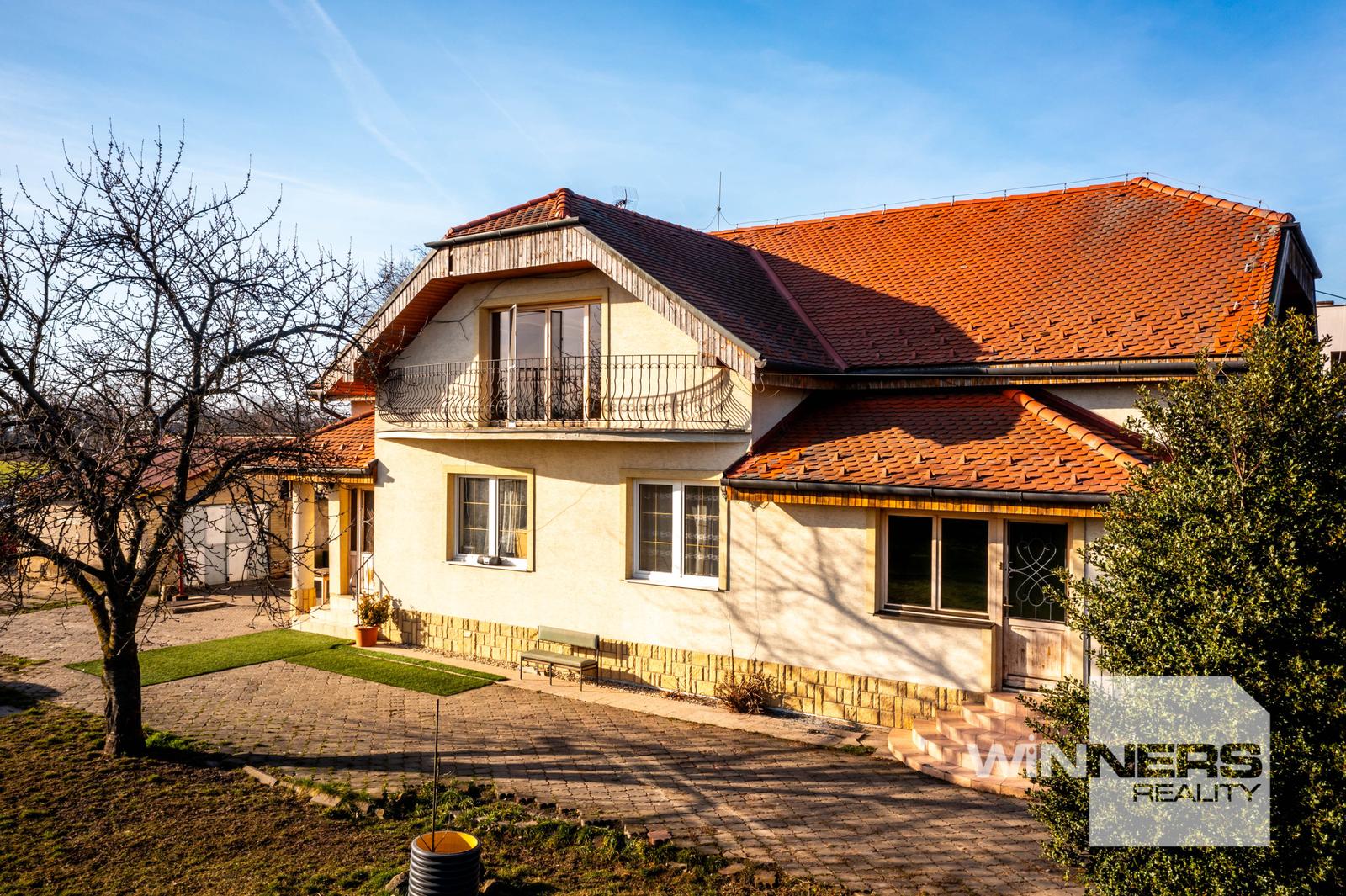 Exkluzívna ponuka – luxusný rodinný dom v centre obce
