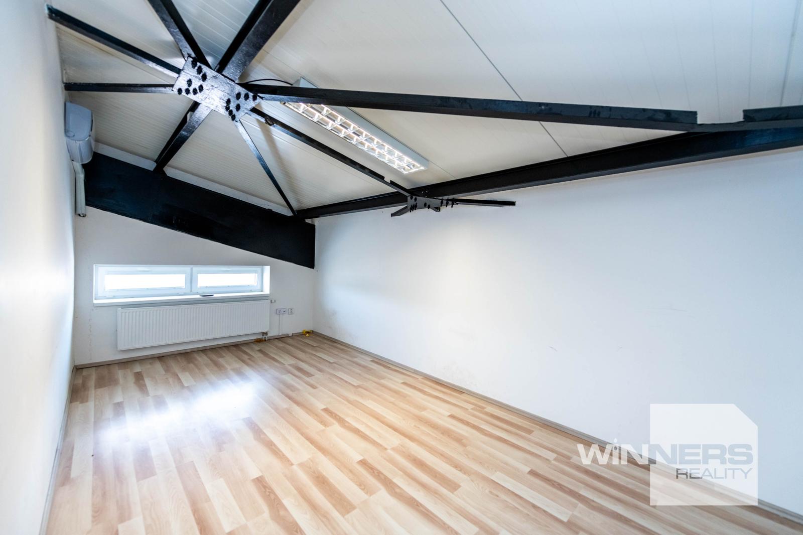 KOMPLETNE ZREKONŠTRUOVANÁ BUDOVA V KOŠICIACH – JUH | VLASTNÝ POZEMOK 720 m² | FLEXIBILNÉ VYUŽITIE – fotka 2