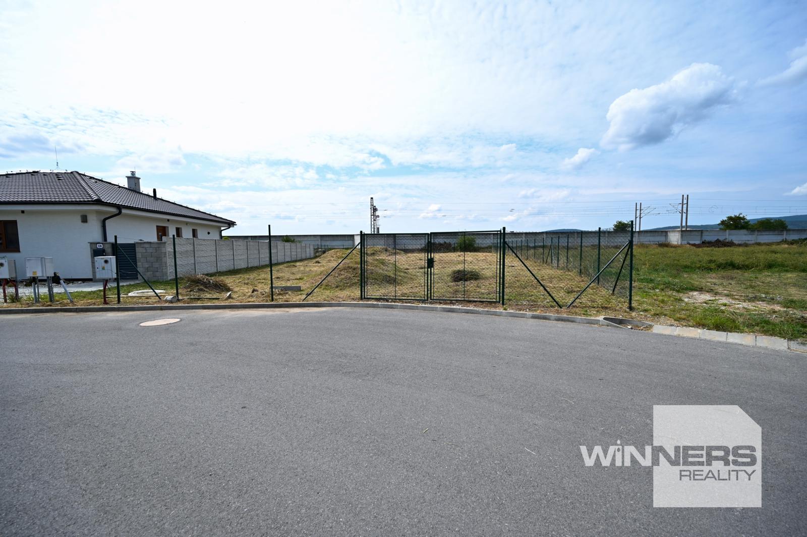 PREDAJ – stavebný pozemok 962 m², Považany, Nové Mesto nad Váhom – fotka 2