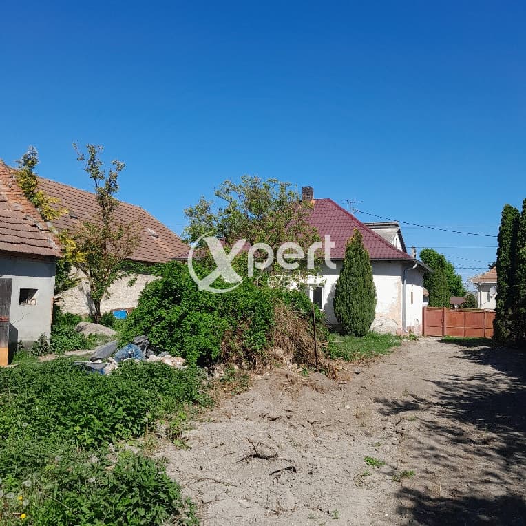 Predaj starší 3i RD v Obci Holice časť Beketfa okres DS