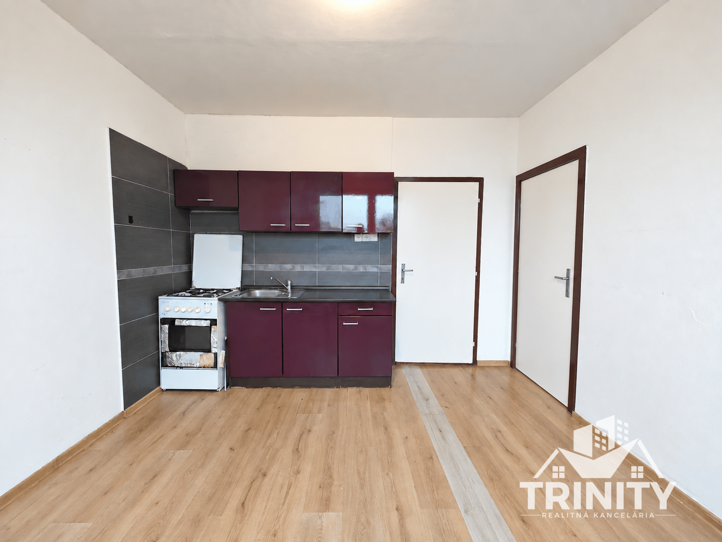 Na prenájom 1-izbový byt s balkónom, sídlisko MDŽ v meste Šurany