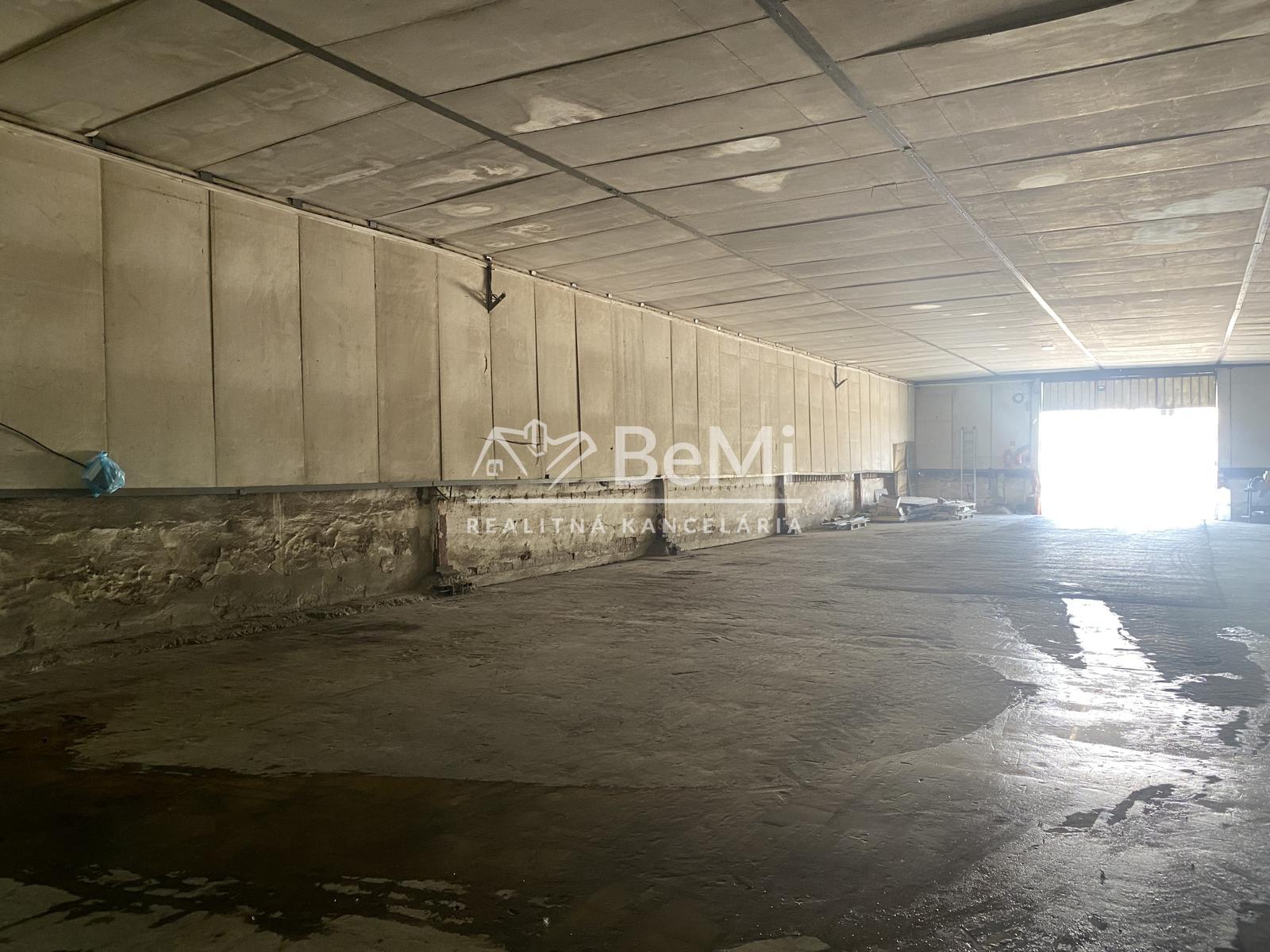 Skladová hala 1000 m² + spevnená vonk. plocha 1000 m² – Tvrdošovce, okres Nové Zámky  ID 003-14-BEST – fotka 2