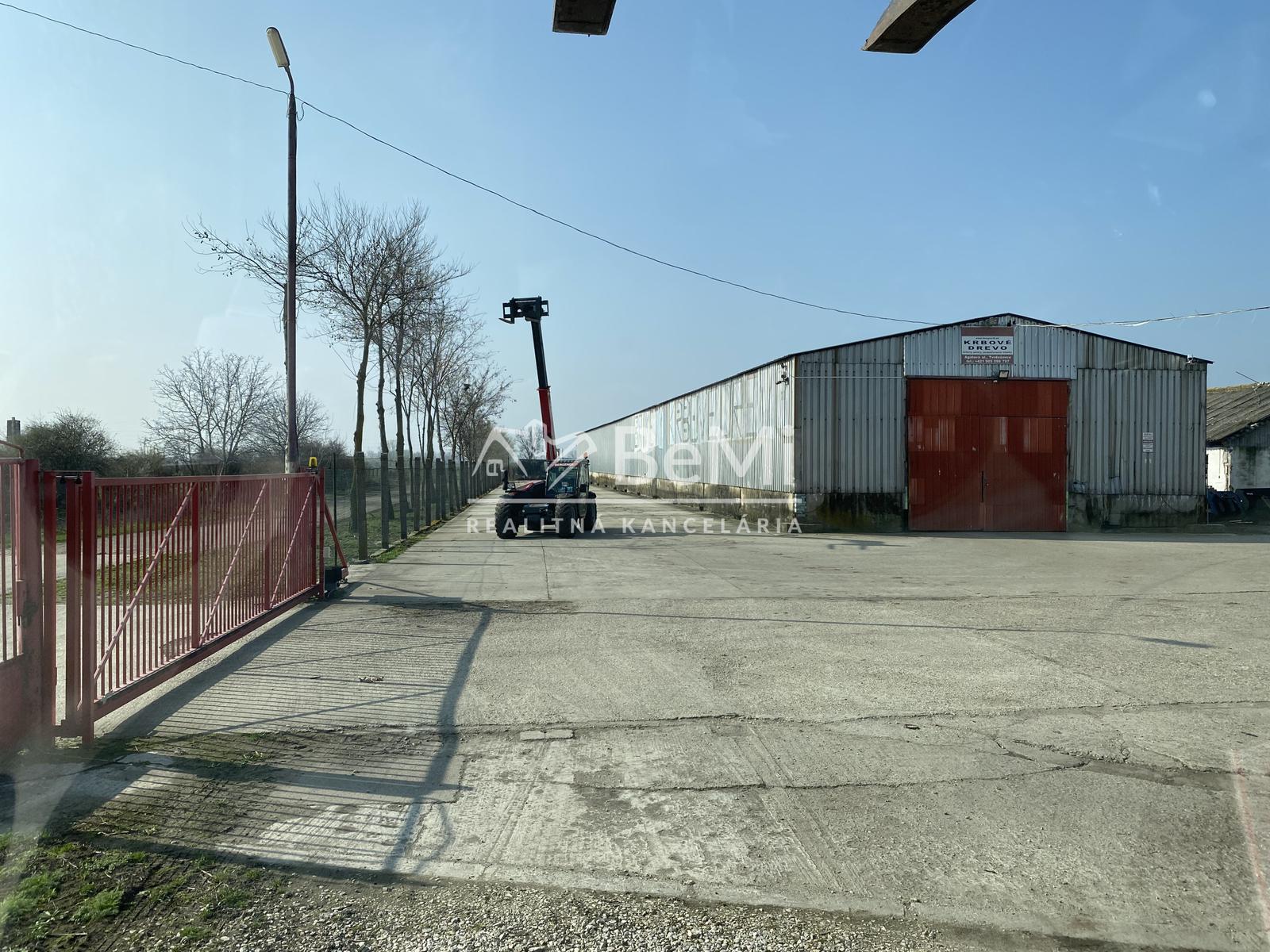 Skladová hala 1000 m² + spevnená vonk. plocha 1000 m² – Tvrdošovce, okres Nové Zámky  ID 003-14-BEST