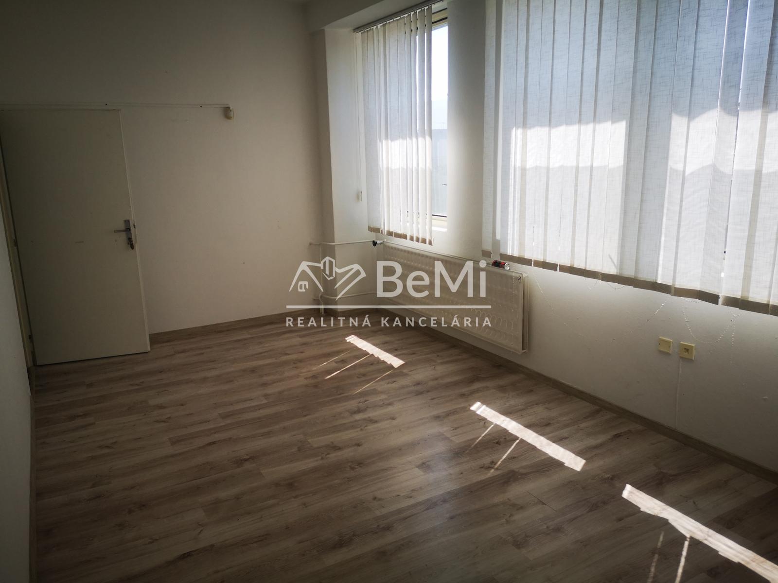 Prenájom kancelárií na Bratislavskej ulici Galanta 033-28-EVBA – fotka 2