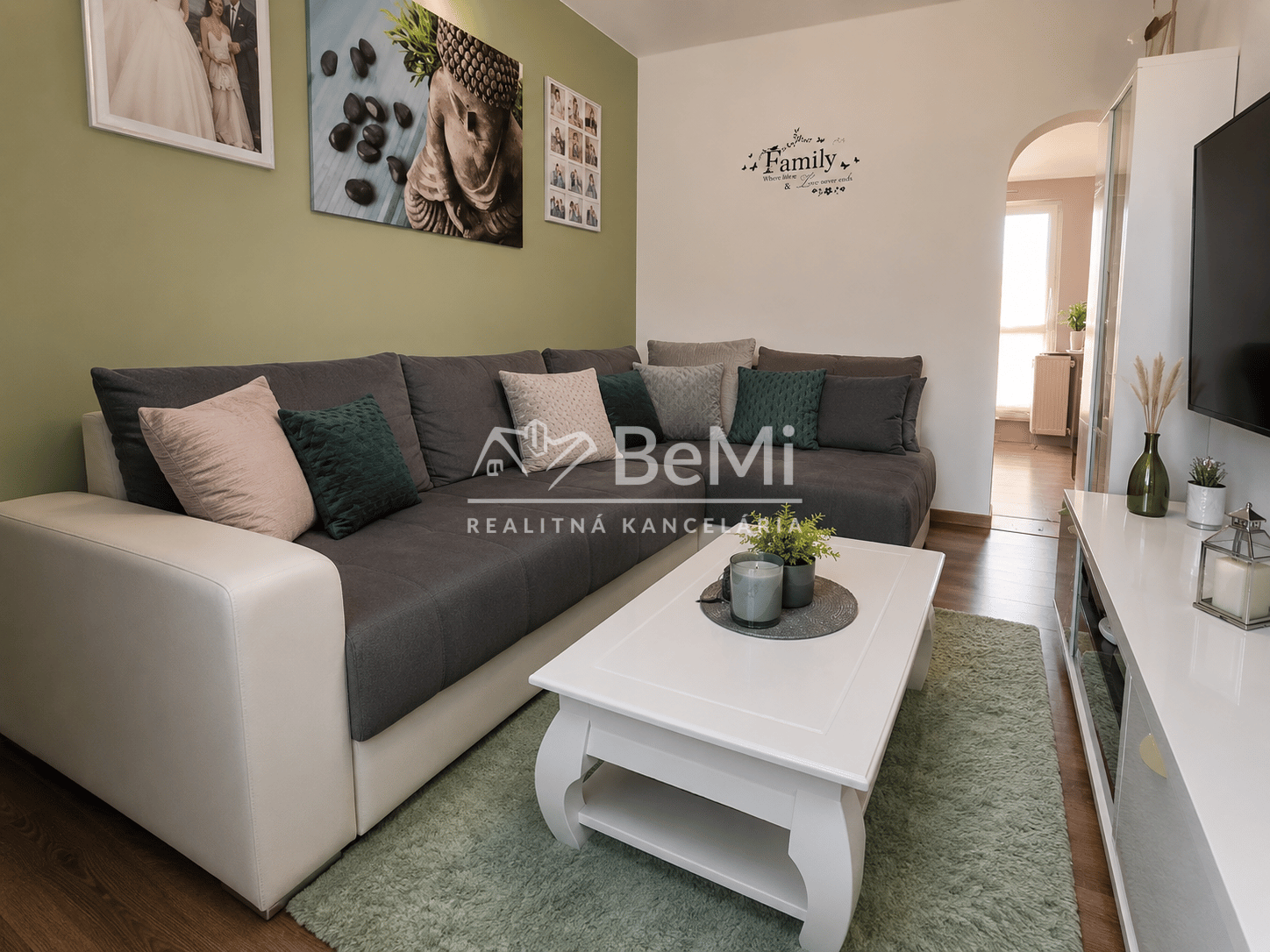Exkluzívne predaj, 3 izbový byt - Levice (019-113-SIHA)