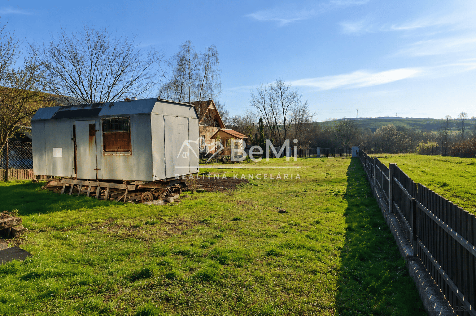 Predaj, stavebný pozemok – Krškany (032-14-SIHA)