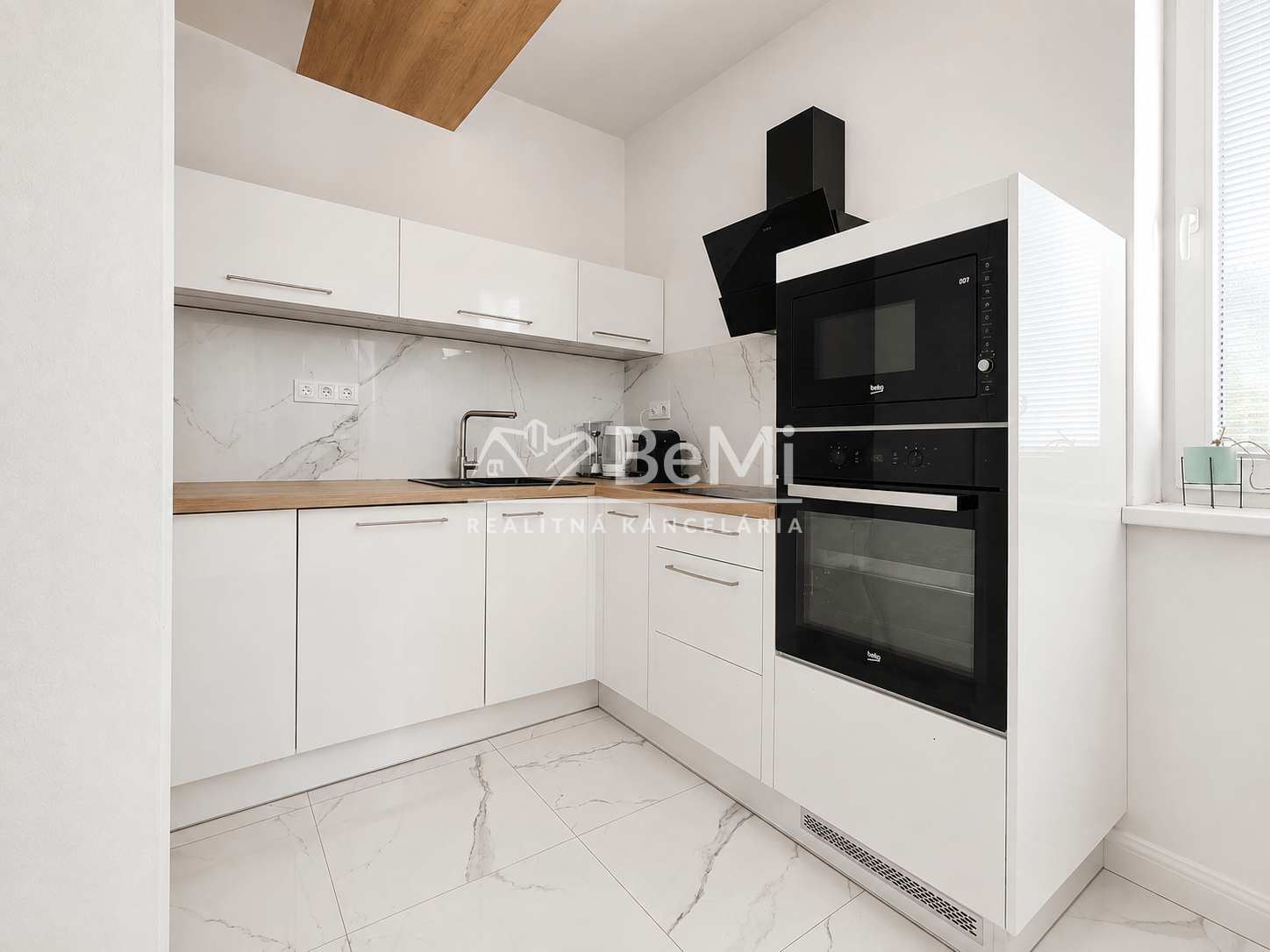 REZERVOVANÉ, moderný 3-izbový byt - Kozárovce (067-113-SIHA)