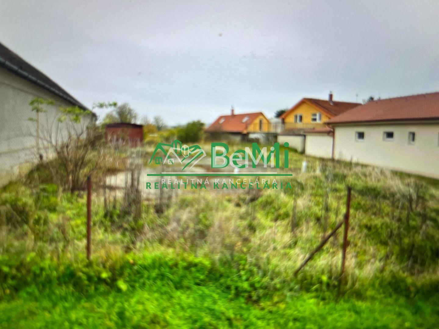 Predaj stavebný pozemok -  Levice časť Kalinčiakovo  ( 050-14-MIJK)