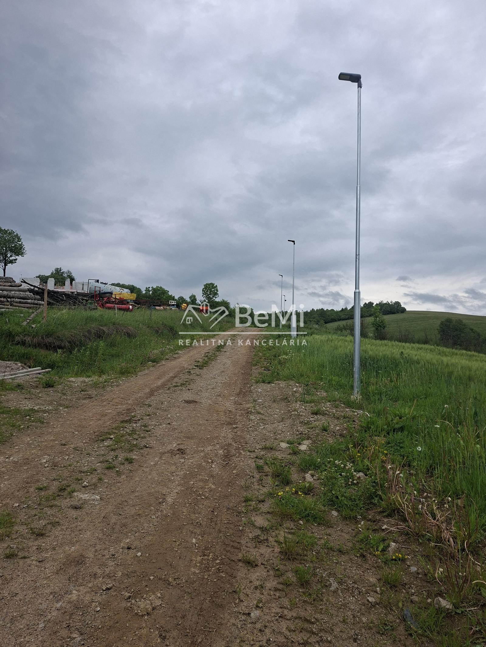 Na predaj stavebný pozemok – Hruštín, časť Vaňovka | 867 m² – fotka 2