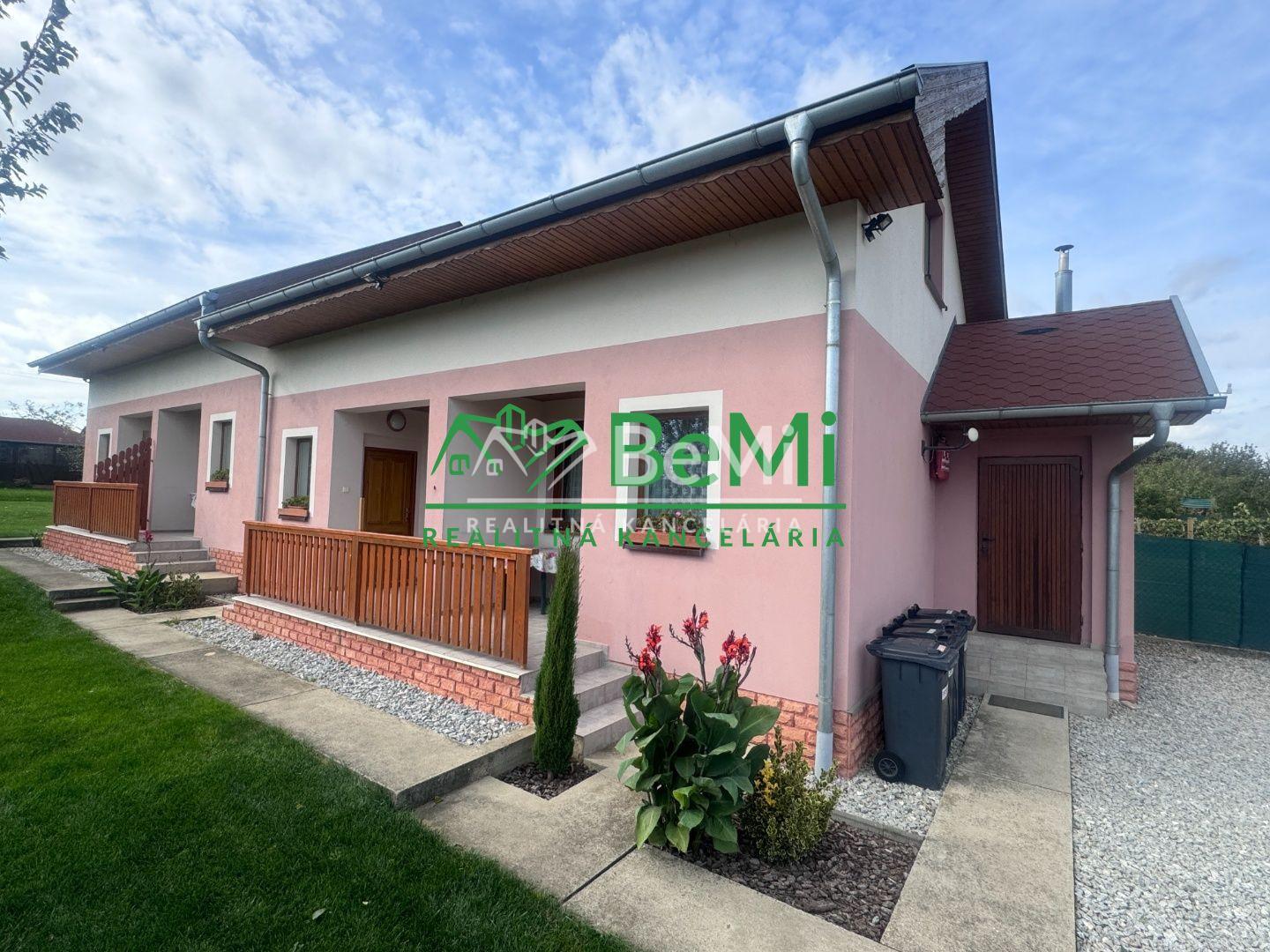 Lukratívna investícia: Zariadený apartmánový dom, penzión - Podhájska
