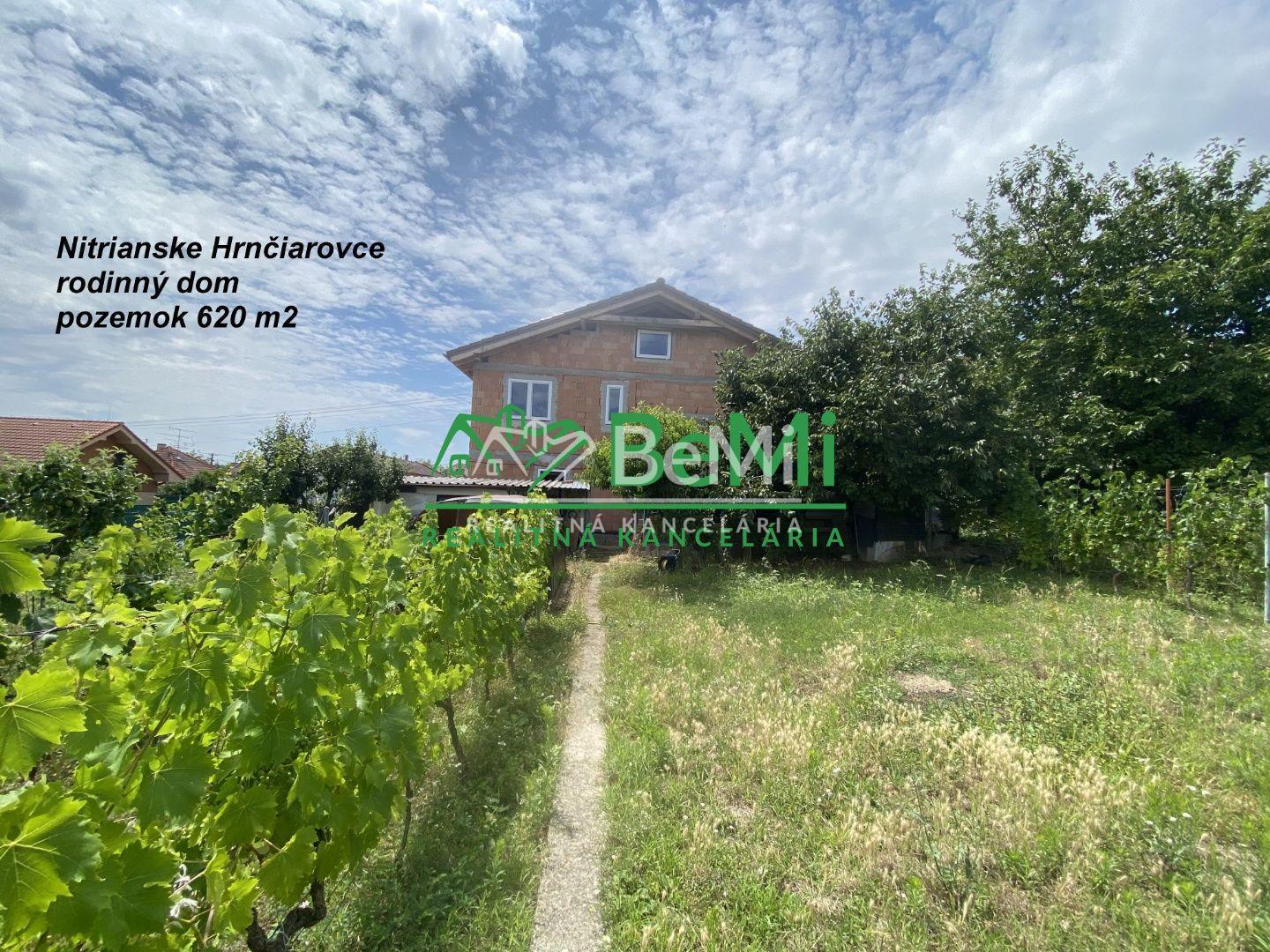 Nitrianske Hrnčiarovce RD hrubá stavba ID 571-12-MIG