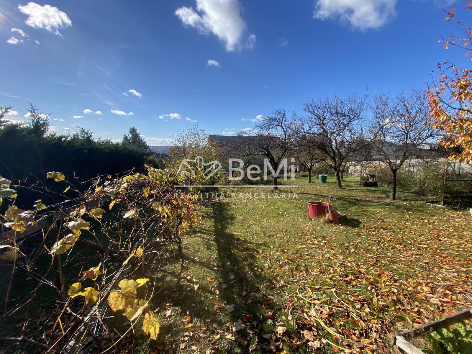 Nitra Zobor pozemok cca 1 350 m2 ID 594-14-MIG