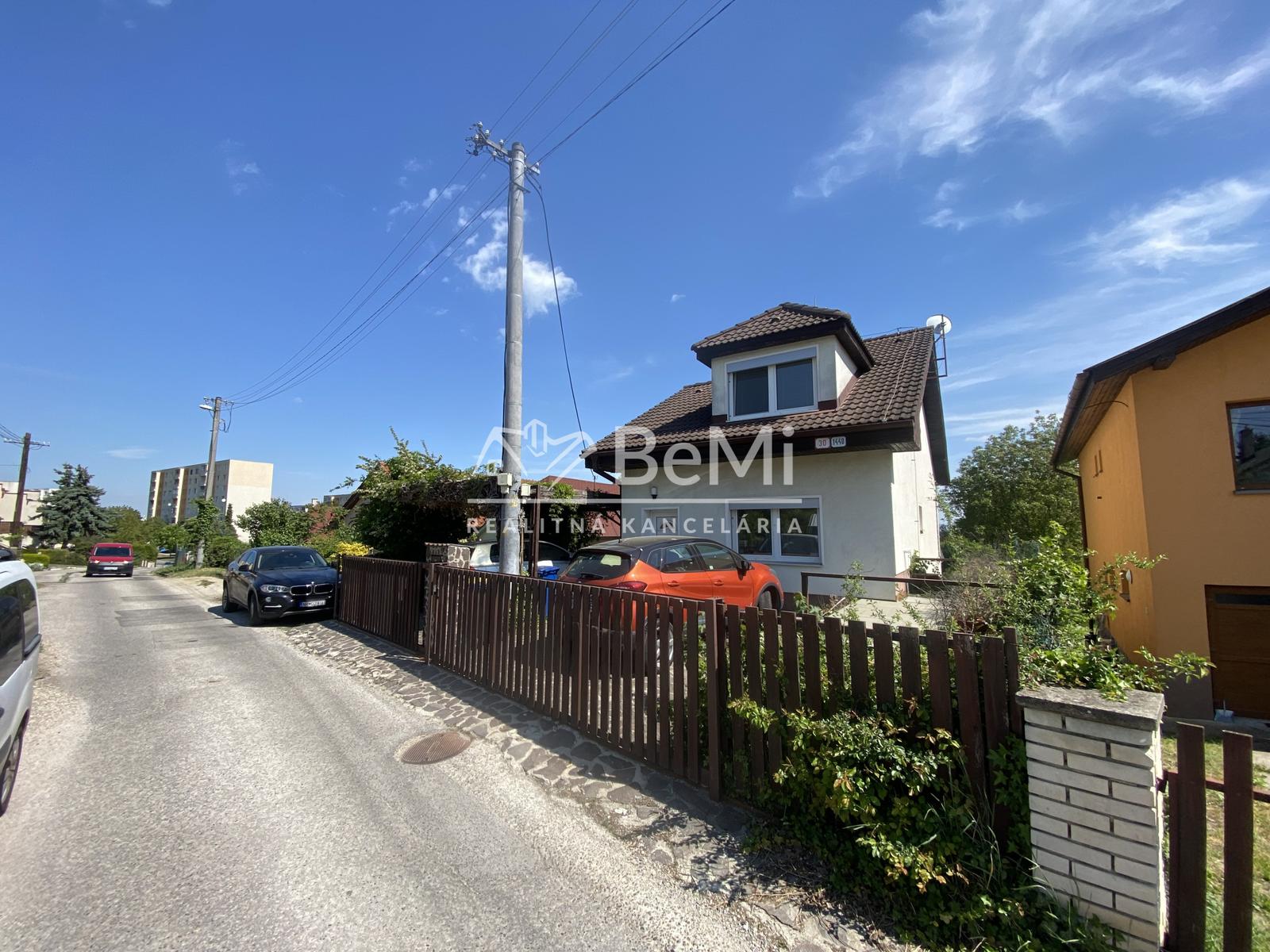 2 rodinné domy Nitra – ČERMÁŇ – pozemok 1 390 m2 ID 613-12-MIG – fotka 2