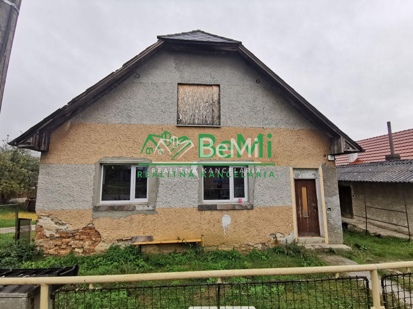 Predaj rodinného domu v obci Seč-Nitrianske Rudno 007-12-ZUPIa