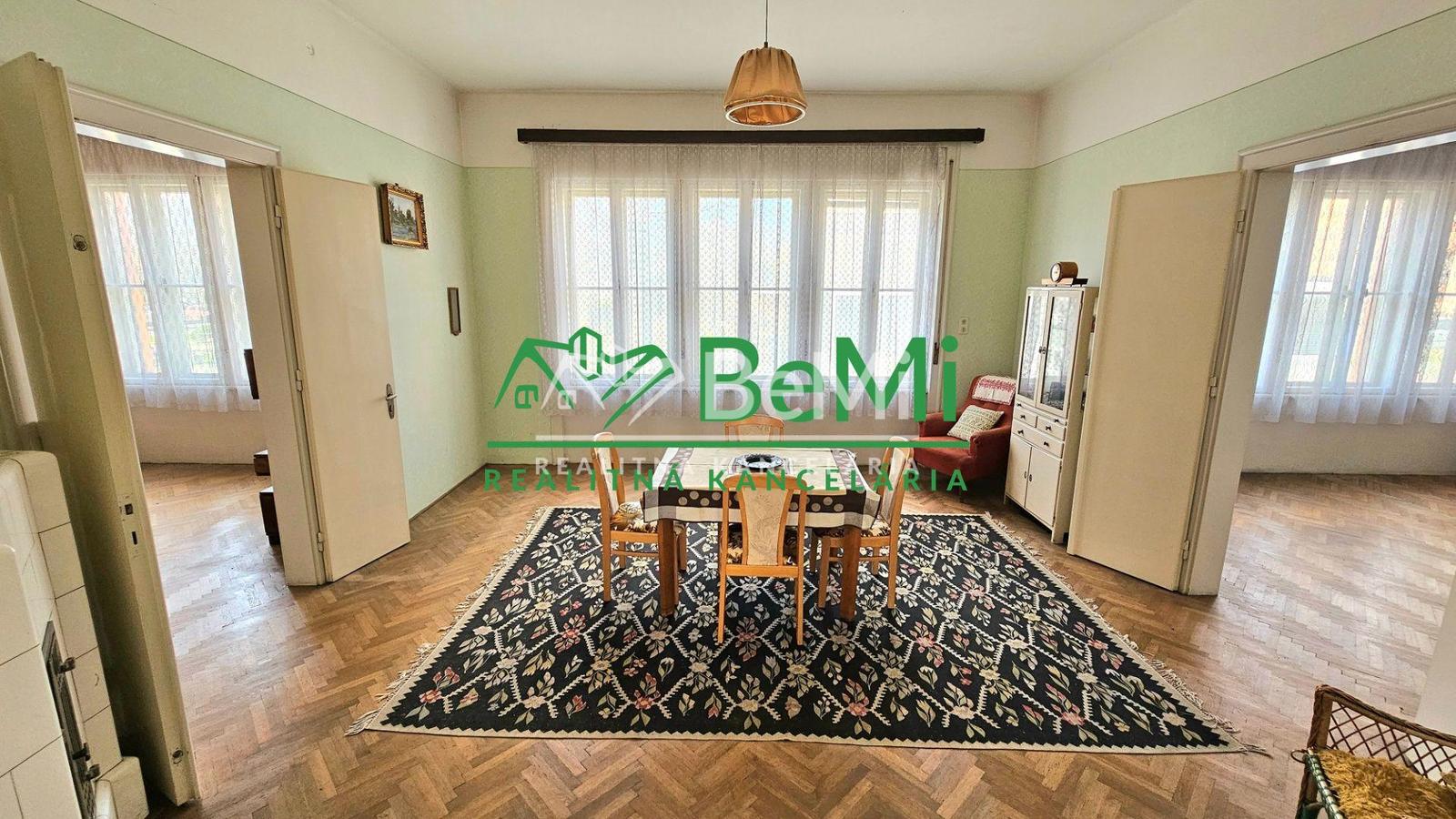 RODINNÁ VILA V CENTRE RIMAVSKEJ SOBOTY -EXKLUZÍVNE NA PREDAJ – fotka 2