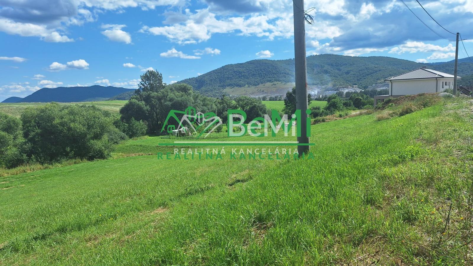 Pozemok vo výmere  1678 m2  Revúcka lehota PREDAJ