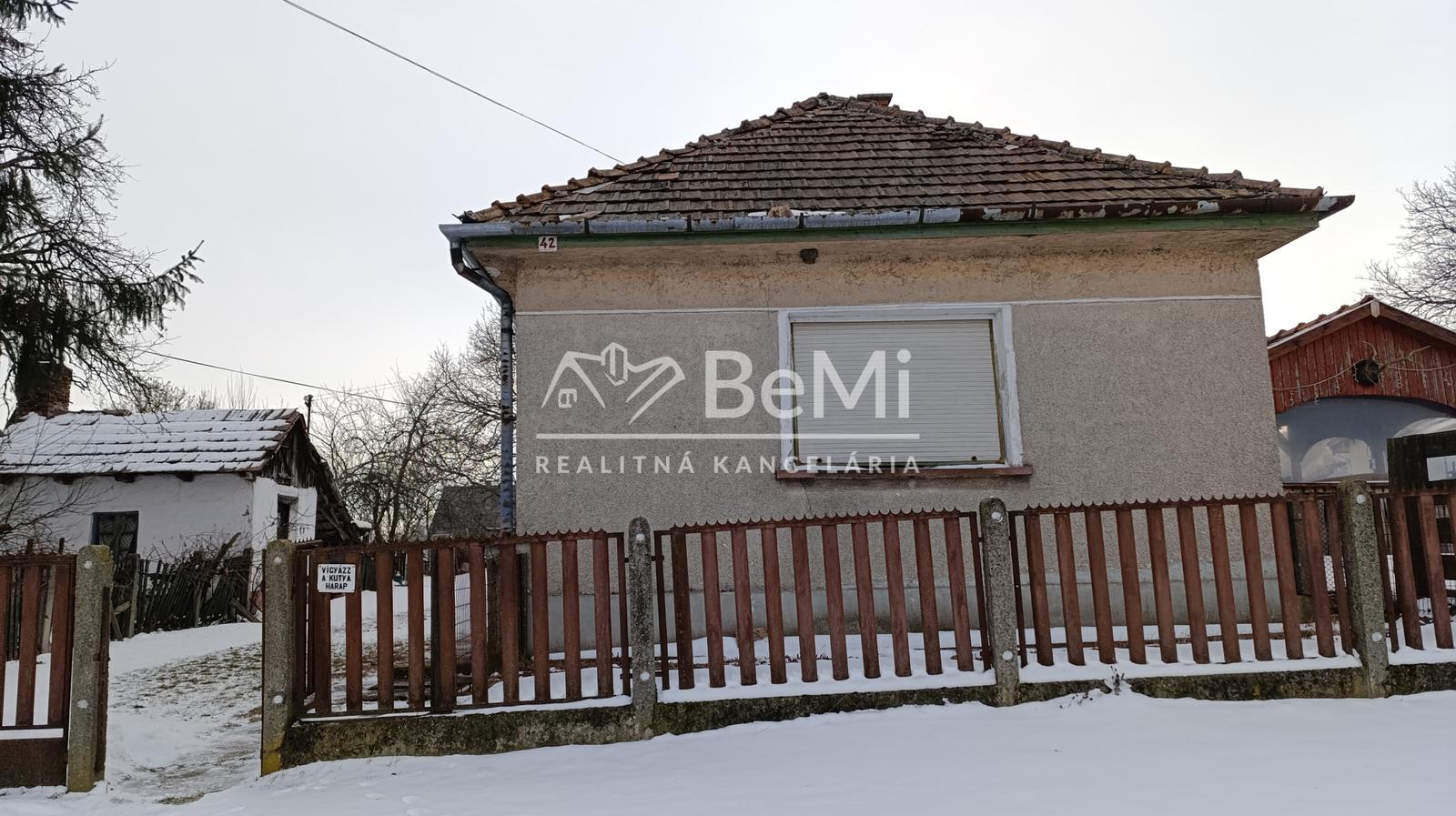 Rodinný dom v super lokalite obci Méra - 59000,-Eur