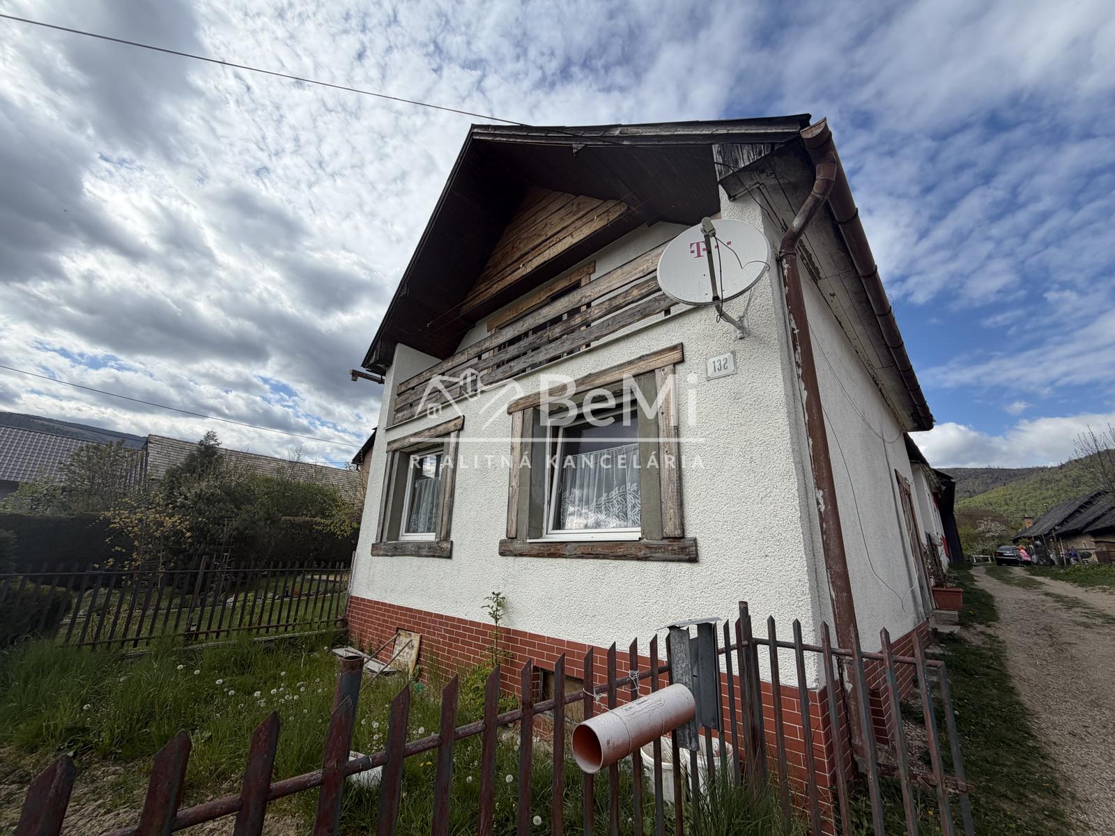 Zreknštruovaný dom obec Čierna Lehota za 69000,-Eur -PREDAJ