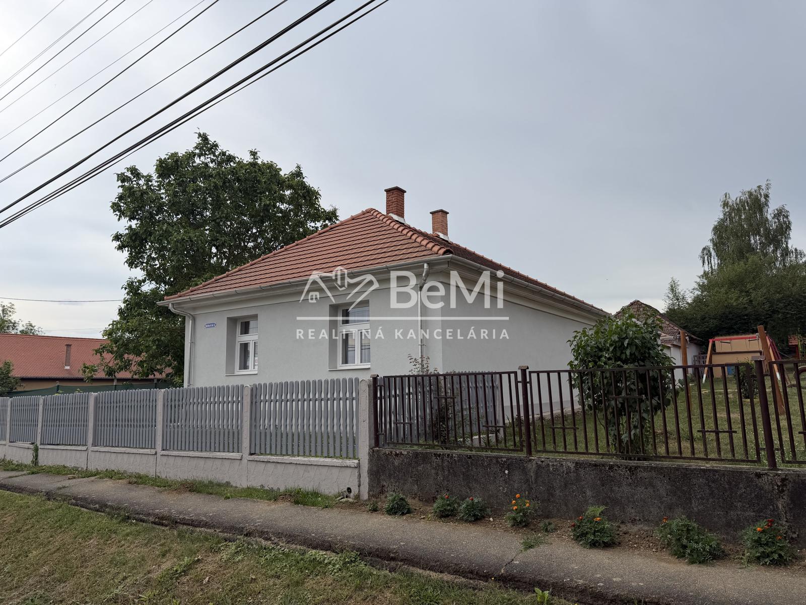 Zrekonštruovaný dom v  Maďarsku , 20 min od Buzice