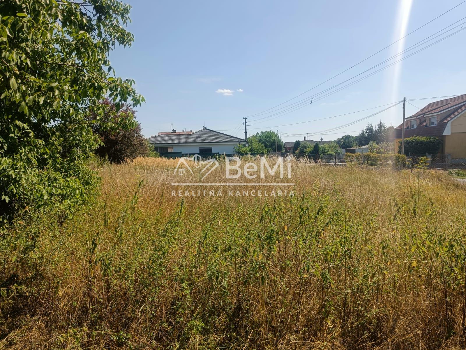 Stavebný pozemok Kuzmice 641 m² - Exkluzívna ponuka 022-14-RAKOE – fotka 2