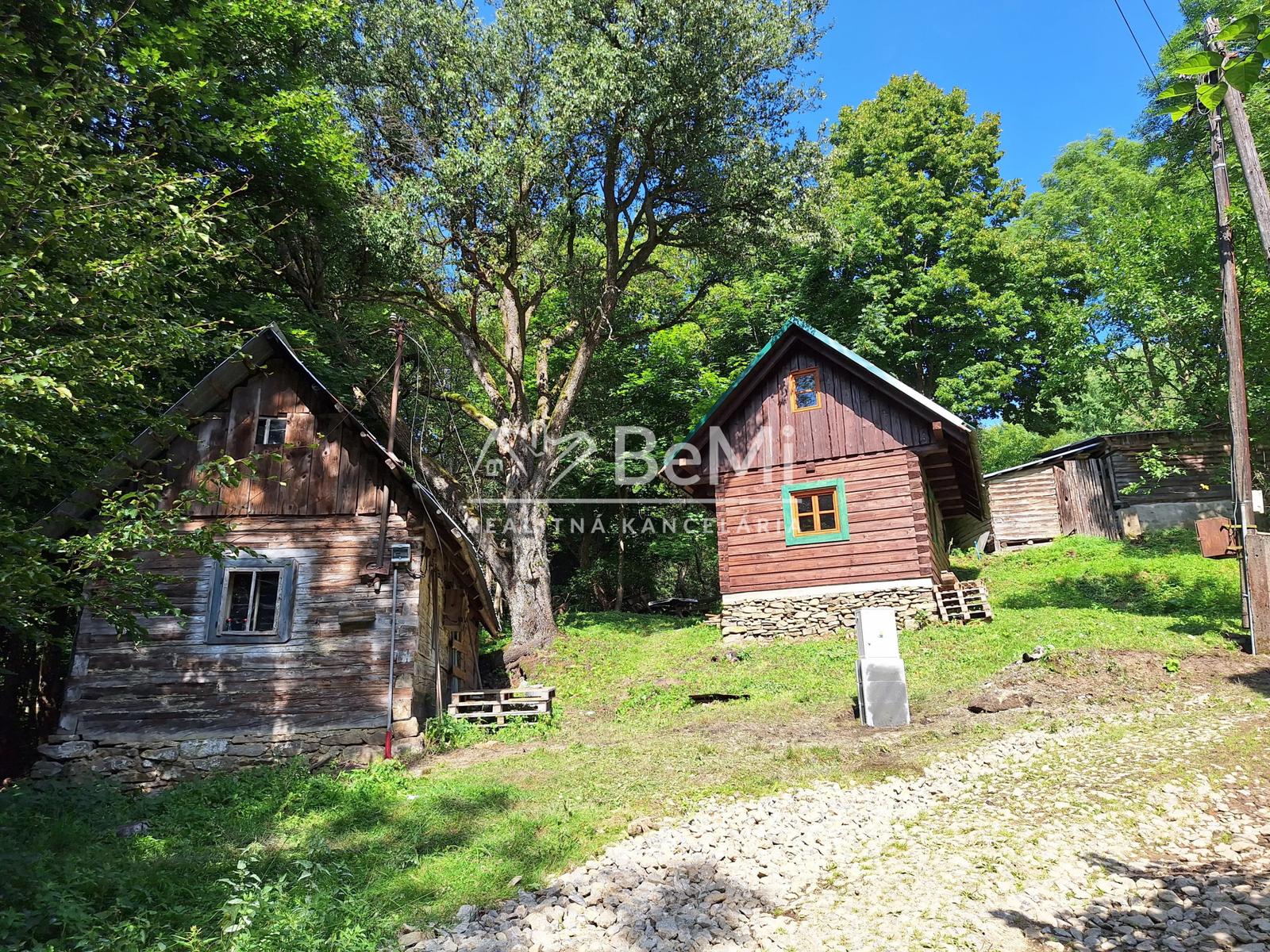 Predaj: Chata s pozemkom 567 m2 ( 003-13-DAPA)