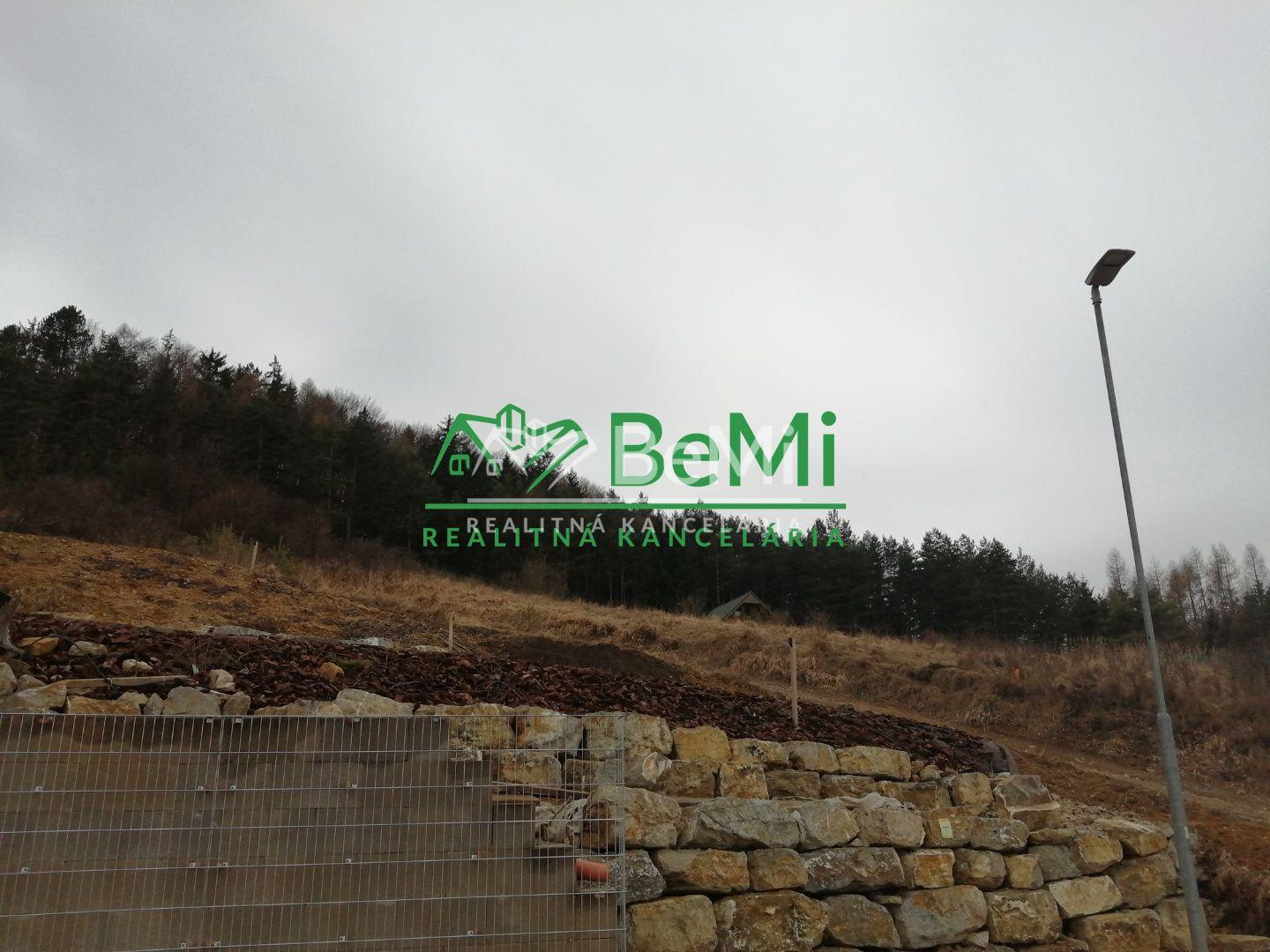 Predaj: Pozemok, 686m2, Lietava (092-14-MACHa) – fotka 2