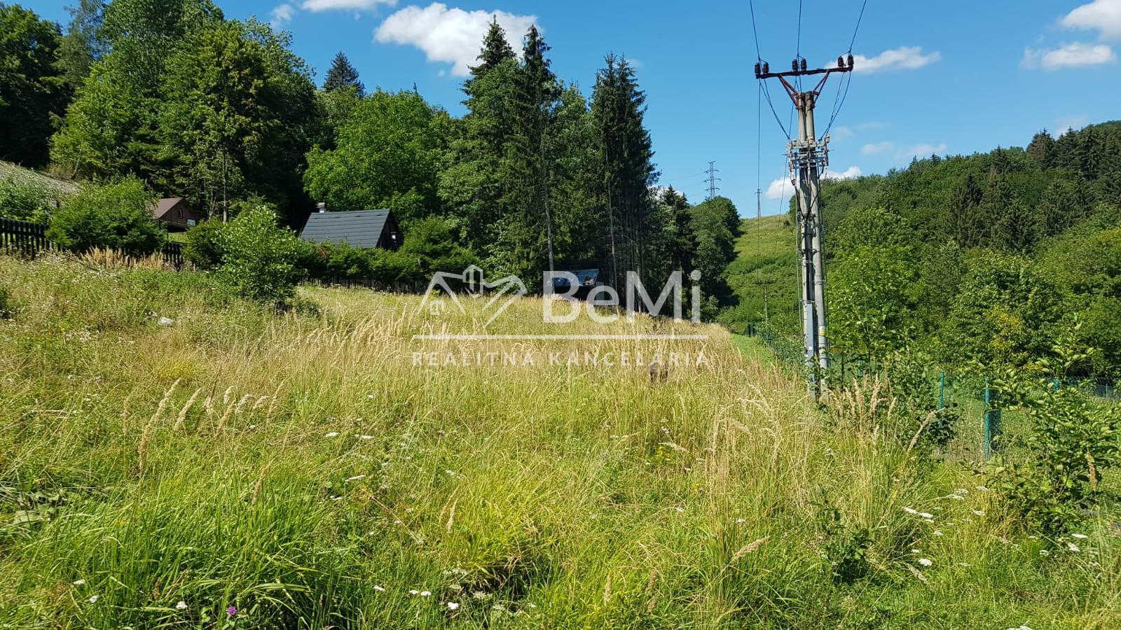 Predaj: Rekr. pozemok Stražov, 2770m2, Žilina (266-14-MACH)