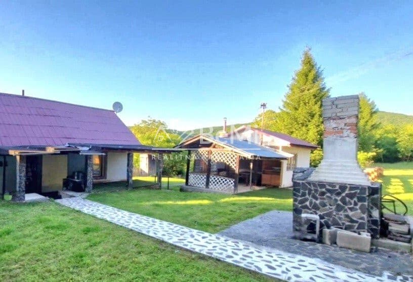 PREDANÉ- Predaj, čarovná chata - Vyhne (015-13-ZOLA)