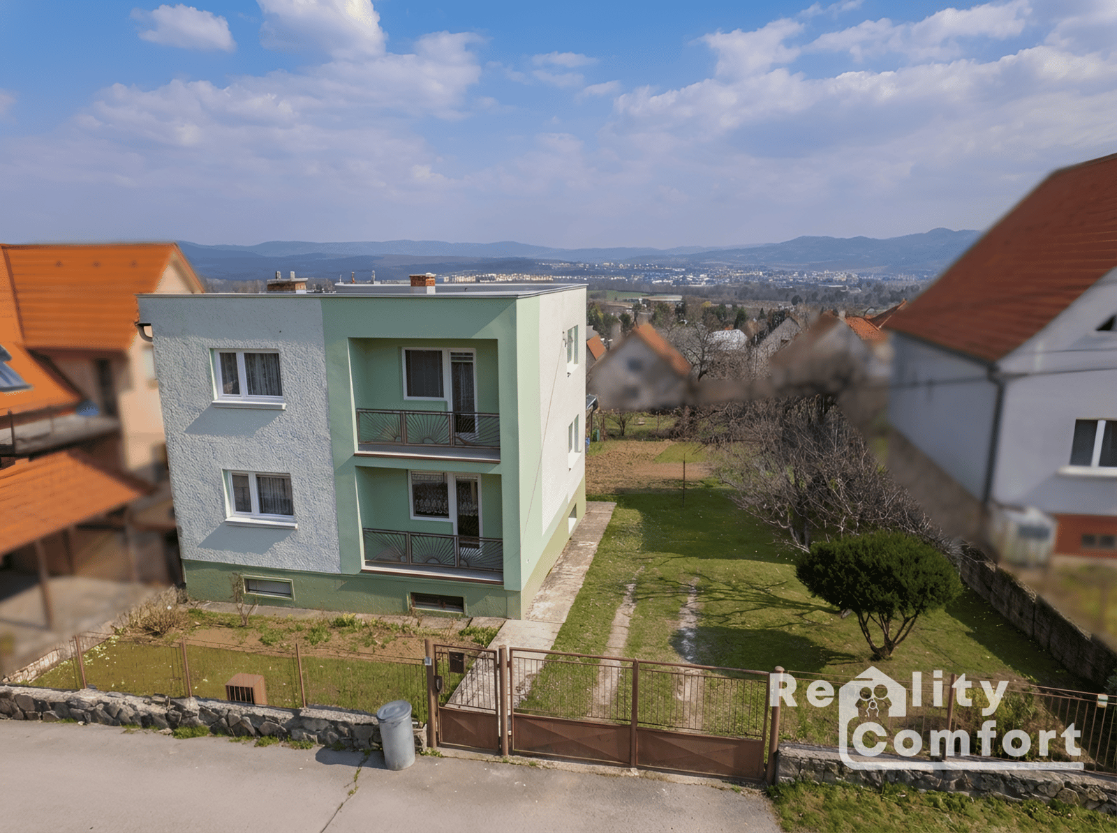 REALITY COMFORT - RODINNÝ DOM V ŠIRŠOM CENTRE MESTA BOJNICE