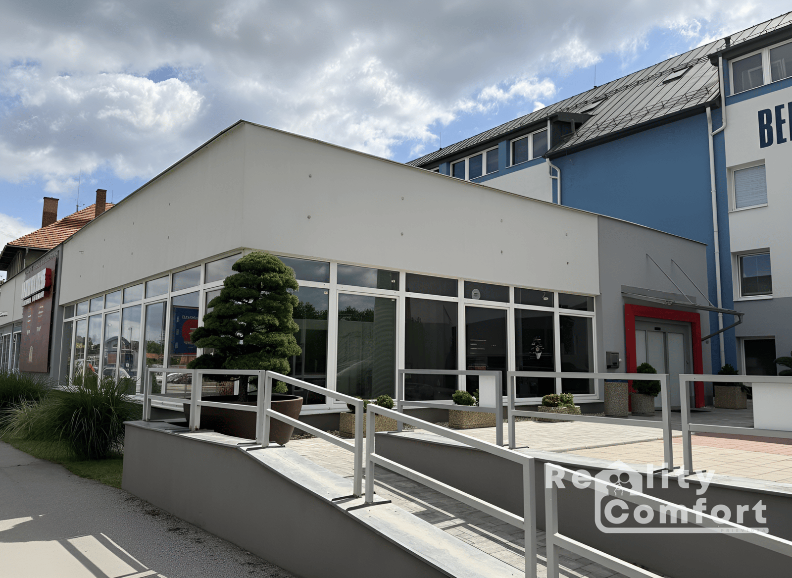 REALITY COMFORT - Prenájom obchodných priestorov v širšom centre mesta – fotka 2