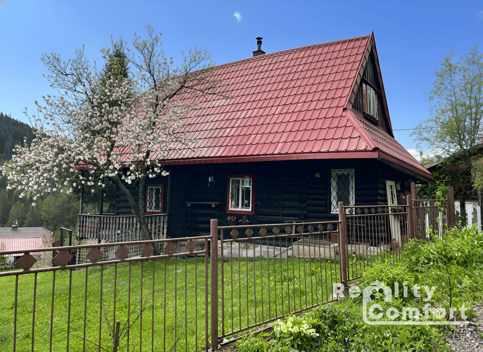 Čarovná drevenica s krásnymi výhľadmi a malou botanickou záhradou