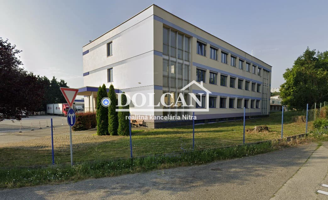 Na prenájom kancelárie rôznych výmer 19-55 m2, Nitra, Pražská ulica