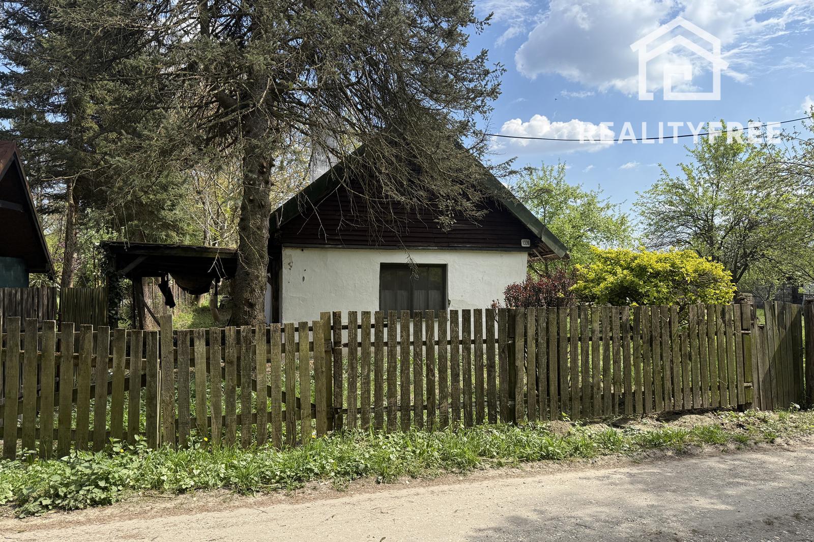 Rodinný dom s rozľahlým investičným pozemok (2 076 m²) pri Dunaji s potenciálom, Gabčíkovo- Dedinské ostrovy – fotka 2