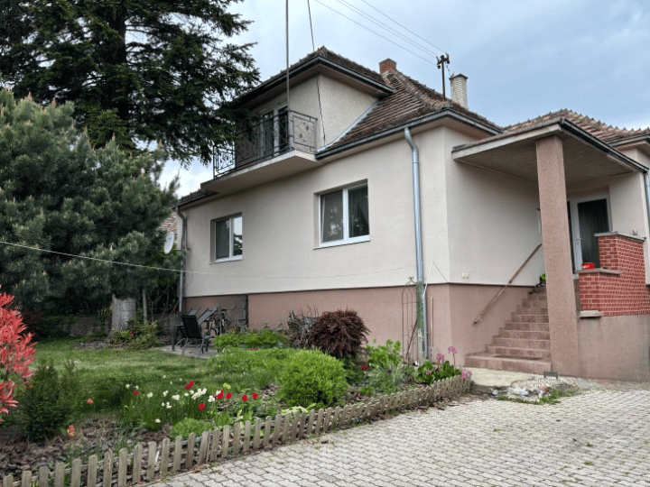 PREDAJ-DOMOV PLNÝ SVETLA, POKOJA, PRIESTORU- NOVÝ DOMOV  PRE RODINU KTORÁ TÚŽI PO POKOJI S DOTYKOM PRÍRODY V MESTE MODRA – fotka 2