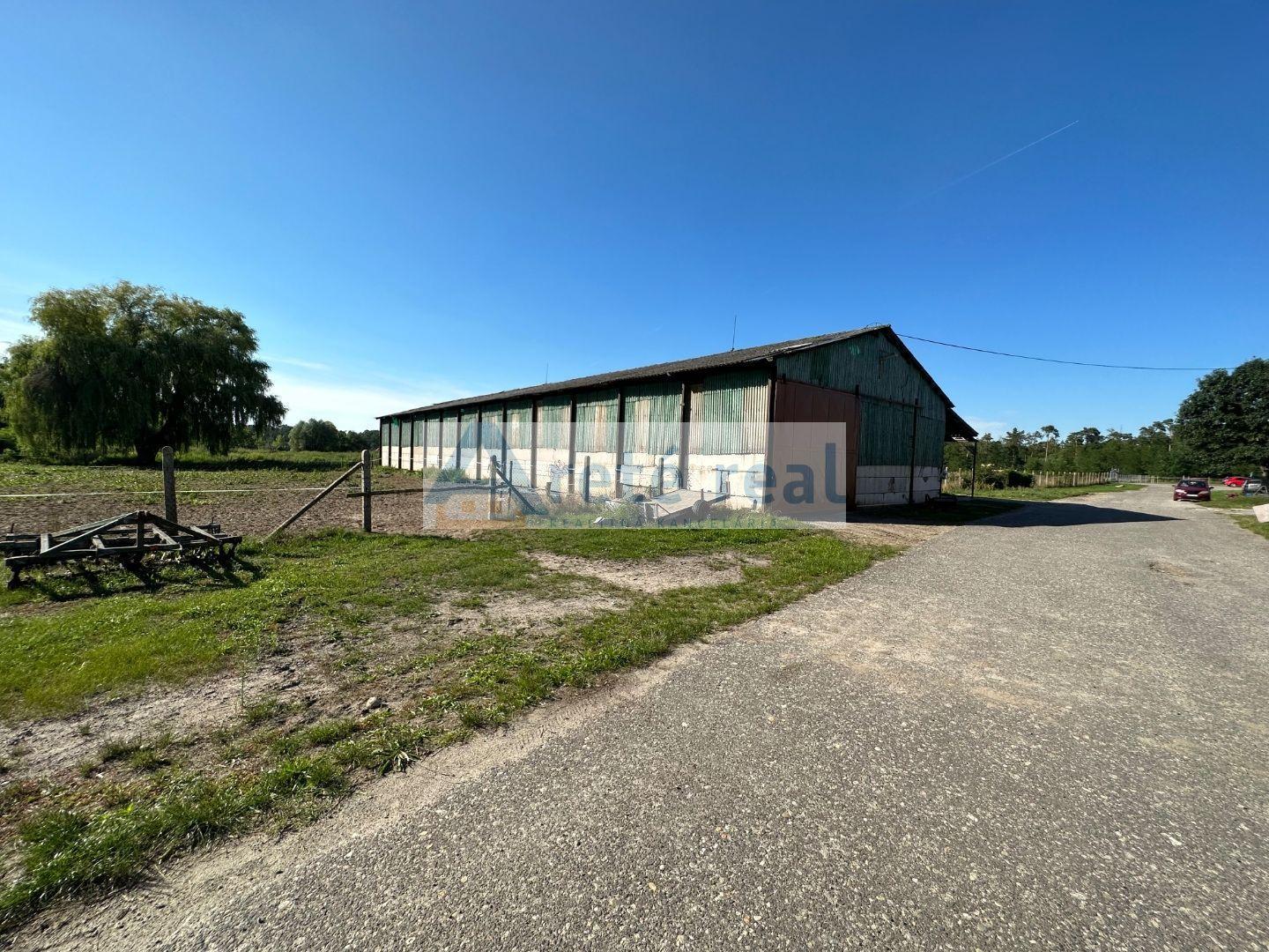 arete.sk - PREDAJ 5,6 ha POZEMKU NA VÝROBU A SKLADY, LAKŠÁRSKA NOVÁ VES