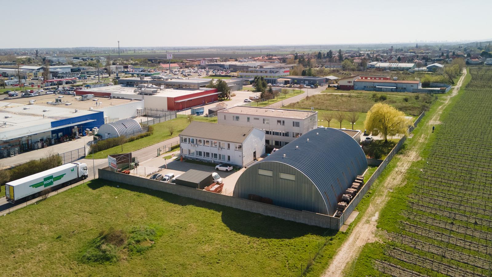 arete.sk – PREDAJ OBCHODNÉHO AREÁLU SO SKLADOVOU HALOU, BUDOVOU OBCHODU A SLUŽIEB A VONKAJŠÍM SKLADOM