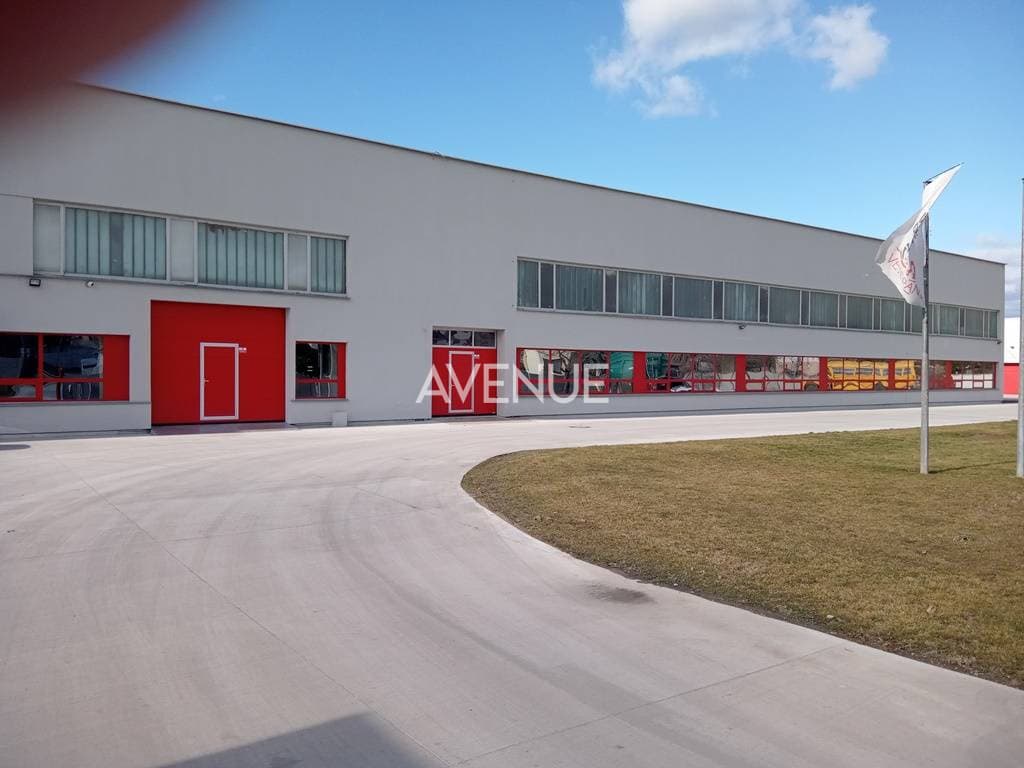 AVENUE I kvalitné skladové priestory s administratívou, Báhoň