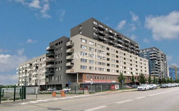 AVENUE | administratívne /obchodné/ priestory v novostavbe, Petržalka.