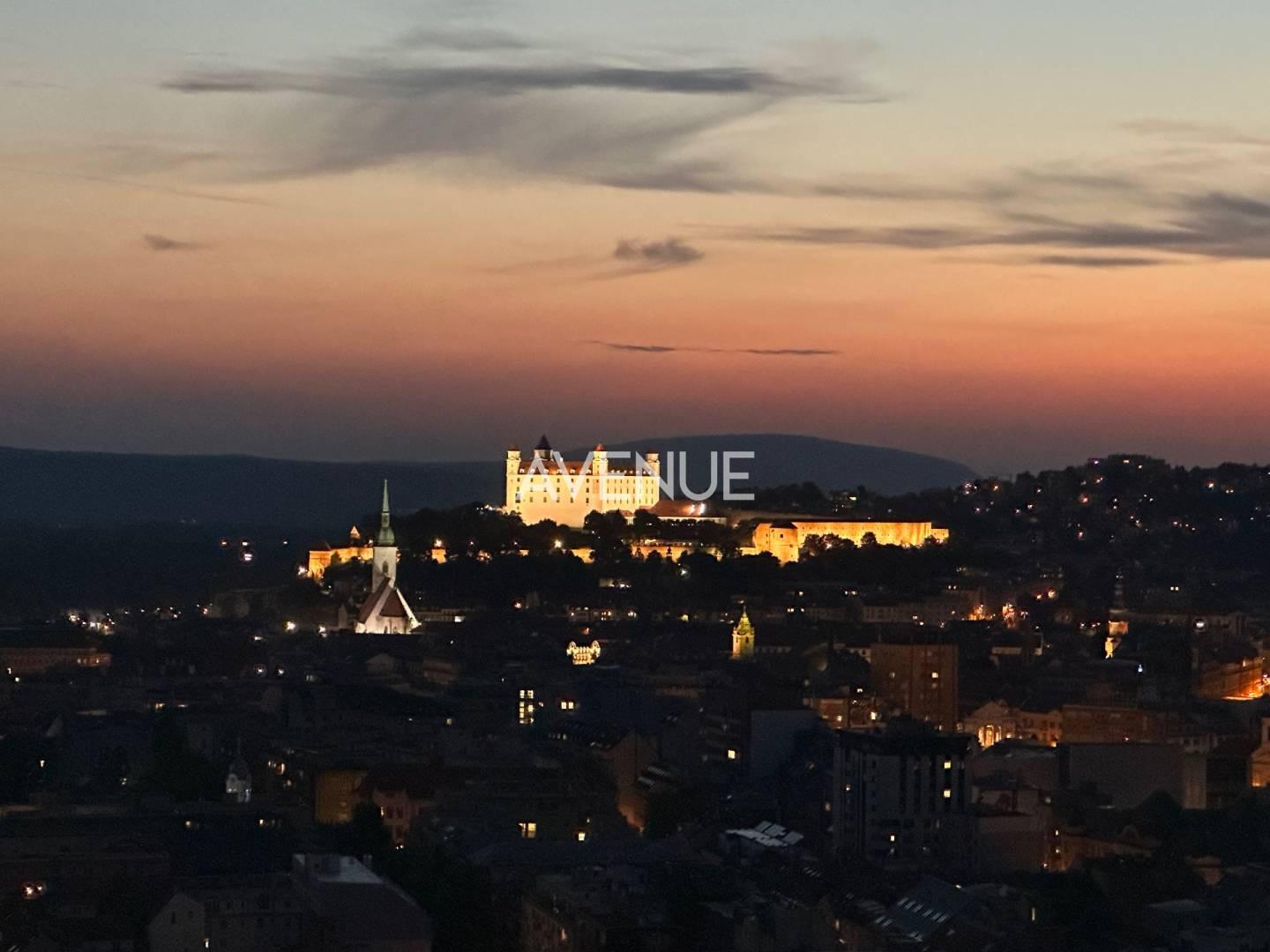 AVENUE I PREDAJ, 4i byt v ikonickom projekte SKY PARK, Staré mesto